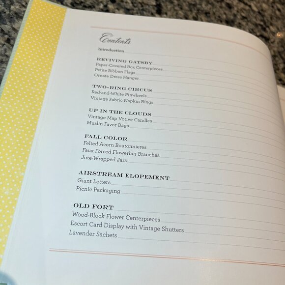 BOOK Vintage Wedding Style 25 Simple Projects and Inspiration Beautiful - Picture 6 of 14